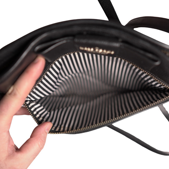 Kate Spade Black Leather Slim Crossbody Bow Detail Gold Hardware Stripe Lining - Picture 7 of 10